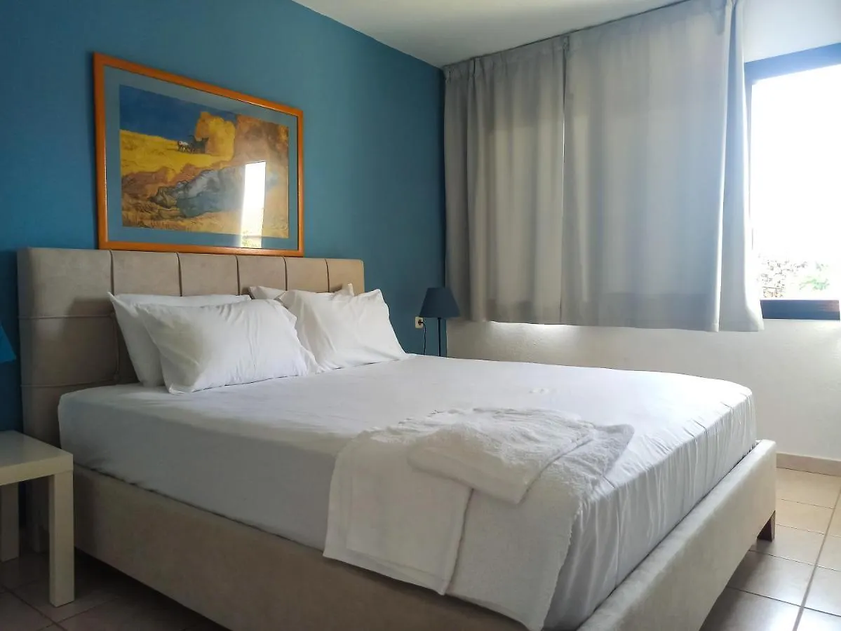 Dora'S House Comfortable Apartment With A Yard And View Pyrgadikia