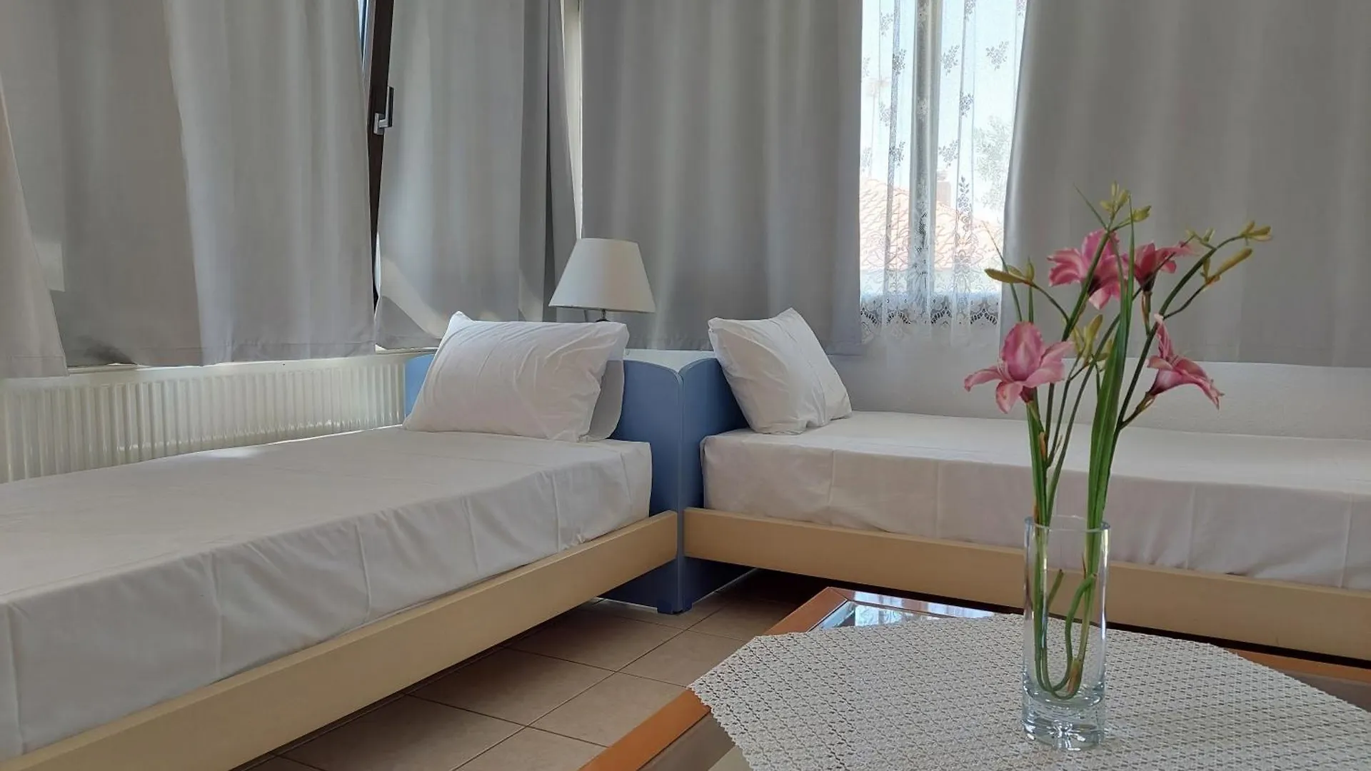 Holiday home Dora'S House Comfortable Apartment With A Yard And View Pyrgadikia