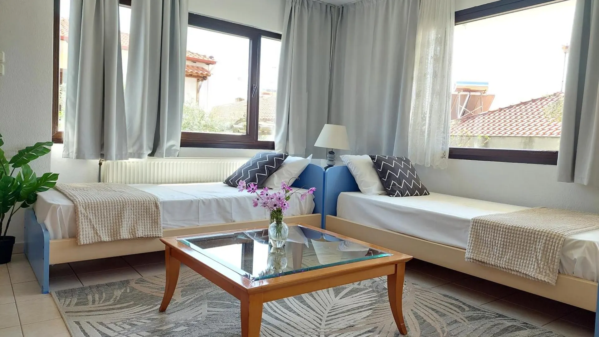 Dora'S House Comfortable Apartment With A Yard And View Pyrgadikia Holiday home